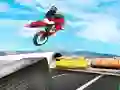 Játék Motorkerékpár vs Vonat Verseny online