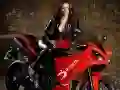 Játék Motorkerékpárok és Lányok Csúszda online Játék Motorkerékpárok és Lányok Csúszda online